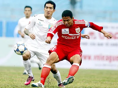 Giai đoạn cuối V-League 2014 sẽ được các cơ quan chức năng giám sát chặt chẽ. Ảnh: MINH TUẤN