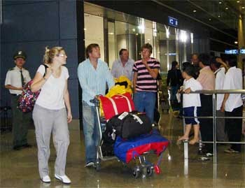 International tourists arrive in Tan Son Nhat Airport. (Photo: KK)