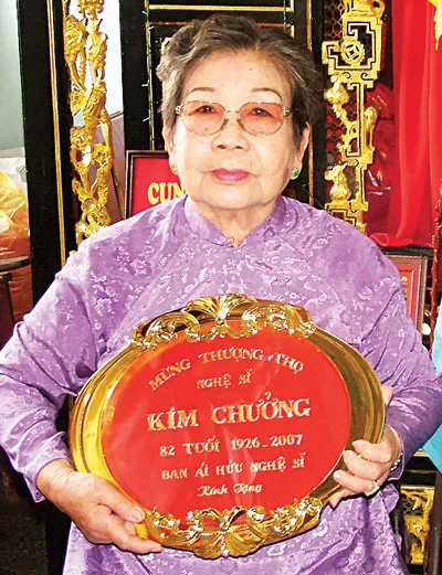 Vĩnh biệt nghệ sĩ - “bà bầu” Kim Chưởng