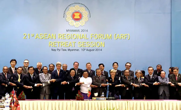 Hội nghị Bộ trưởng Ngoại giao ASEAN lần thứ 47 ra thông cáo chung: Thúc giục Trung Quốc duy trì hòa bình, ổn định ở biển Đông