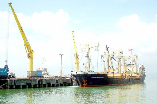 Phát huy sức mạnh miền Trung trong giai đoạn mới: Tạo lợi thế tĩnh và động