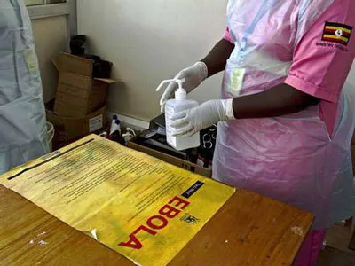 Nạn nhân tử vong vì Ebola tăng lên 1.470 người