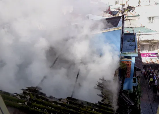 Cháy lớn tại trung tâm thành phố Đà Lạt ảnh 2