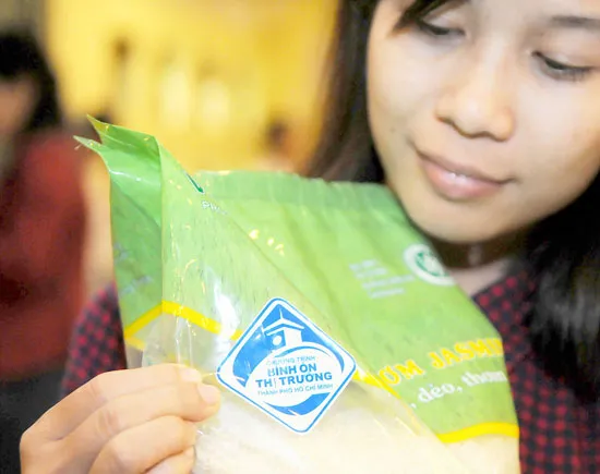 Đầu năm 2015, đồng loạt sử dụng logo hàng bình ổn giá