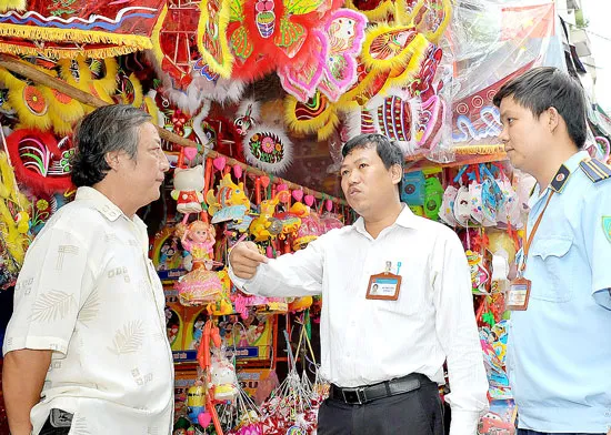 Lãnh đạo ở phường - nơi có đông người Hoa