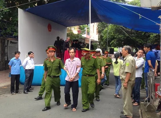 Tử hình kẻ chém chết vợ vì ghen