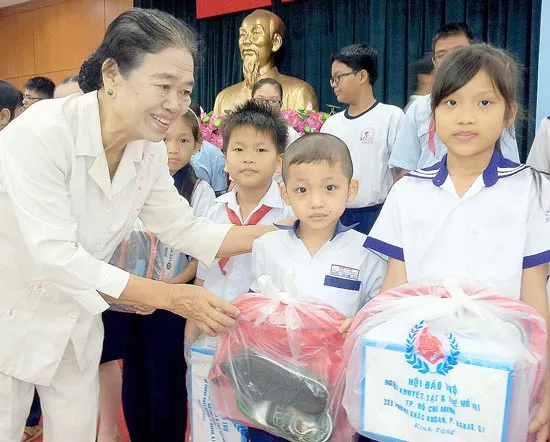 Tiếp sức những mảnh đời không lành lặn