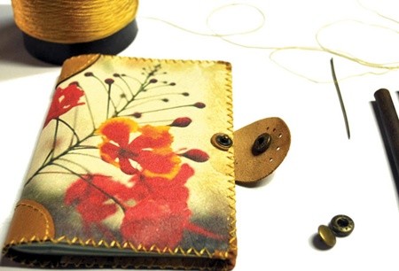 Ornamental flower: Passport cover, a new product line in Truc Chi Garden in Hue. — VNS Photo Ngo Dinh Bao