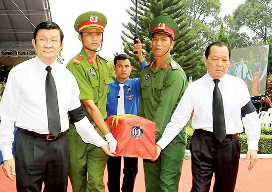 Chủ tịch nước dự lễ an táng hài cốt liệt sĩ tại Đồng Nai