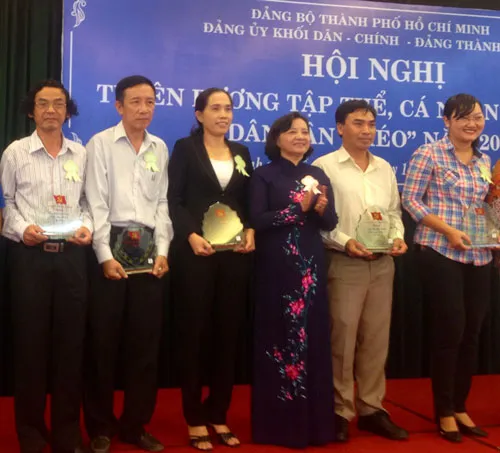 Đảng ủy Khối Dân – Chính – Đảng TPHCM: Tuyên dương 133 điển hình tập thể, cá nhân “Dân vận khéo”