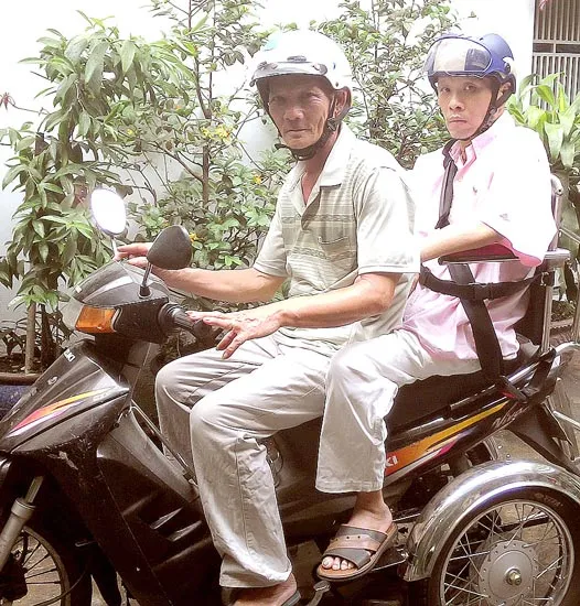 Phục sức sau trận cầu từ thiện