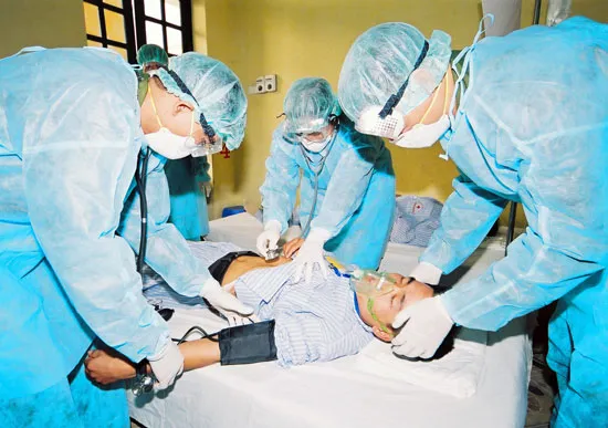 Chuẩn bị diễn tập quy mô lớn đối phó với Ebola