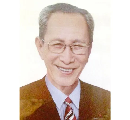 Nhiều đồng chí lãnh đạo và đoàn đến viếng đồng chí Phạm Quang