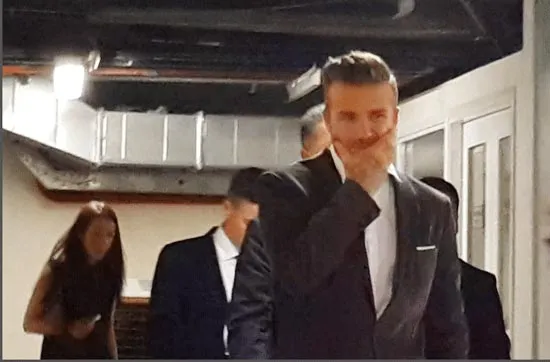 David Beckham gặp gỡ báo chí tại nhà hàng R&J ảnh 5