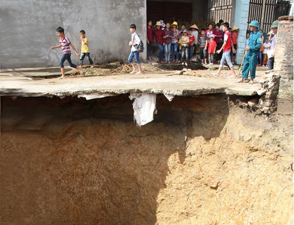 Thanh Hóa: “Hố tử thần”  có thể lan rộng ảnh 2