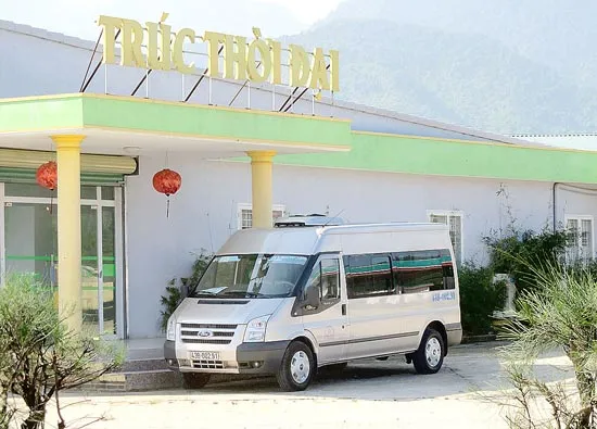 “Chặt chém” du khách bằng hàng lậu