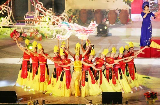 Art performances in closing ceremony. (Photo: SGGP)