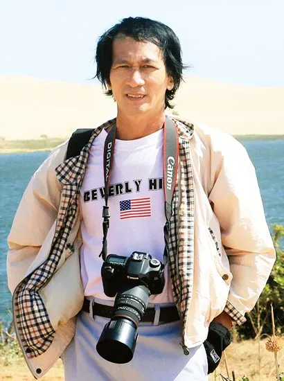 Người có tác phẩm treo ở Cung điện Buckingham