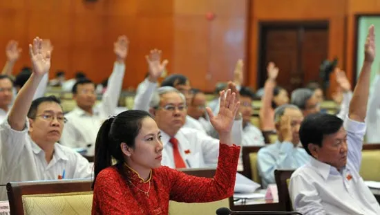 Bế mạc kỳ họp thứ 16 HĐND TPHCM khóa VIII: Tập trung giải pháp giải quyết các vấn đề quốc kế, dân sinh