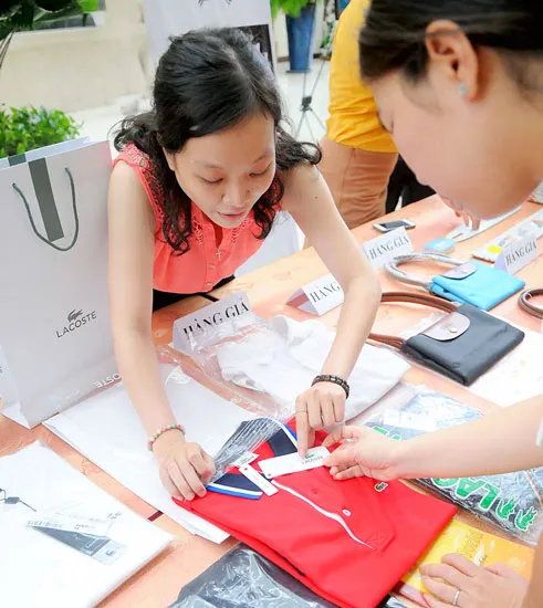 Cảnh giác với hàng giả