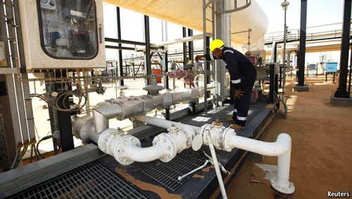 Bolivia tố cáo Mỹ đứng đằng sau việc giá dầu lao dốc