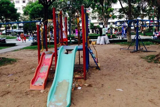Thiết bị tại công viên bị hư hại