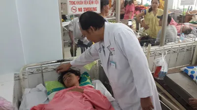 Bị bạn đánh chấn thương sọ não do không làm dùm bài thi