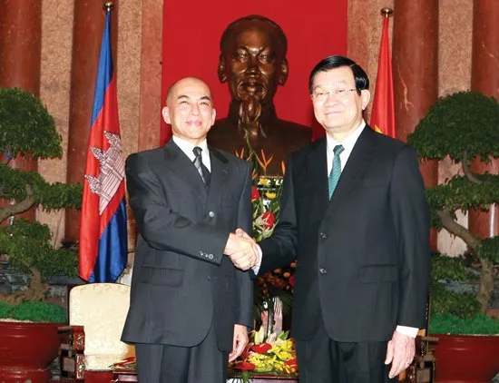 Đưa quan hệ Việt Nam - Campuchia lên tầm cao mới