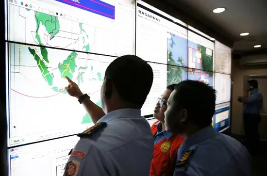 Máy bay Australia phát hiện vật thể lạ ngoài khơi Singapore