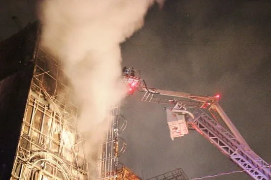 Toàn cảnh vụ cháy 8 căn nhà trên đường Trần Quốc Thảo ảnh 5