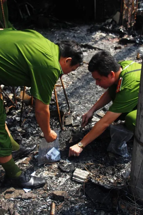 Toàn cảnh vụ cháy 8 căn nhà trên đường Trần Quốc Thảo ảnh 8