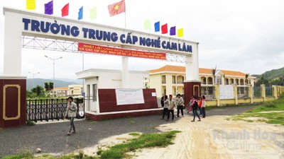 The Cam Lam District Vocational School which was designed to train 1,000 students each year but only managed to recruit 100 students. Some classes only had three students attending. — Photo baokhanhkhoa