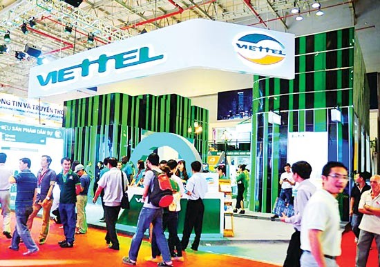 Three largest mobile network operators in Vietnam from top to bottom MobiFone, VinaPhone and Viettel (Photo: SGGP)