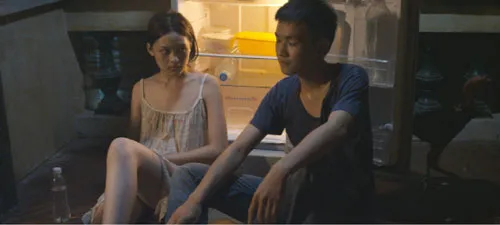 Đập cánh giữa không trung