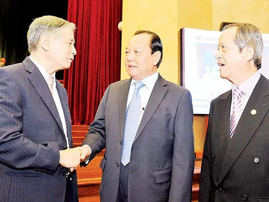 Kiều bào ngày một gắn bó với quê hương