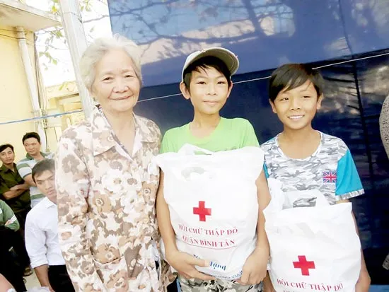 Nghĩa cử cao đẹp bà Sáu Gạo