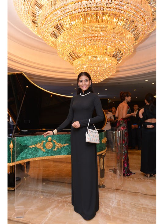 Miss of Ethnic Groups of People Truong Thi May