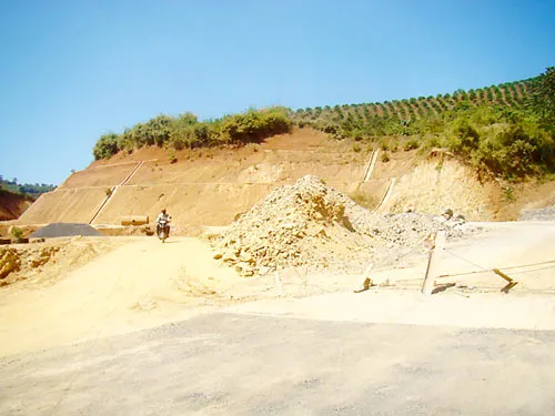 Bao giờ thông tuyến quốc lộ 28?