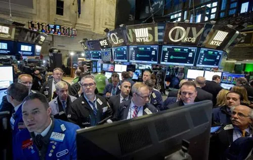 Thị trường chứng khoán Mỹ lên mức cao nhất trong 15 năm