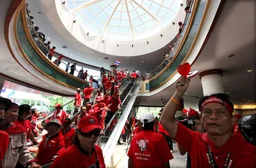 Thái Lan: Phạt tù 15 thành viên phe Áo đỏ