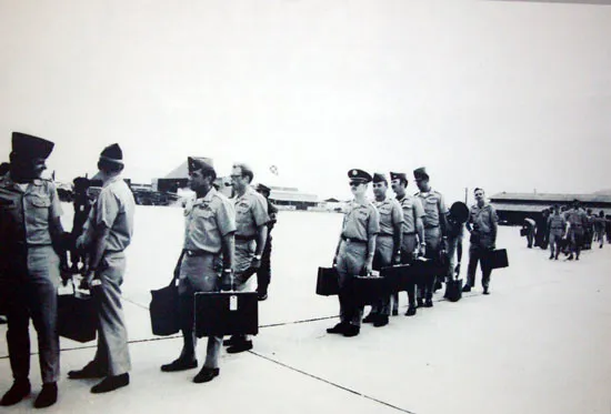 Triển lãm “50 năm Mỹ đổ bộ vào Đà Nẵng” ảnh 7