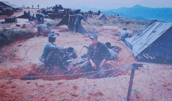 Triển lãm “50 năm Mỹ đổ bộ vào Đà Nẵng” ảnh 5