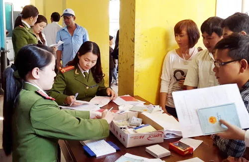 Hàng ngàn người dân miền Trung sang Lào: Ảo vọng đổi đời
