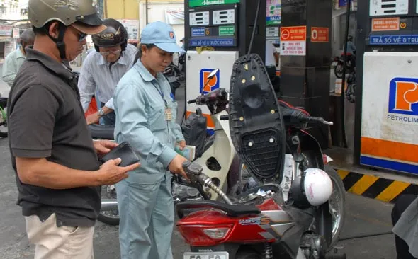 Tăng thuế bảo vệ môi trường đối với xăng dầu từ ngày 1-5