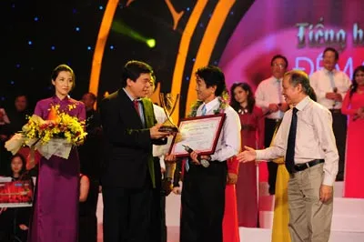 Khởi động mùa giải thứ 5 “Tiếng hát mãi xanh”