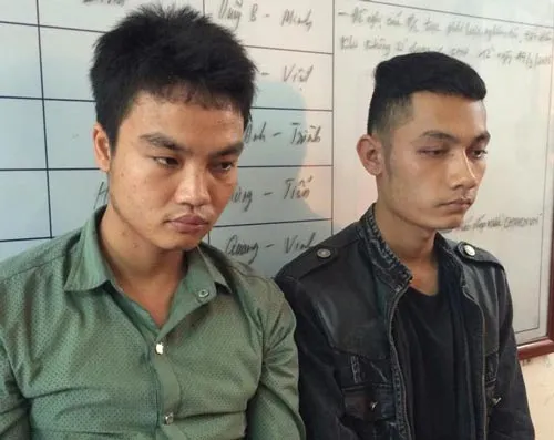 Thanh Hóa: Bắt 2 đối tượng buôn bán súng