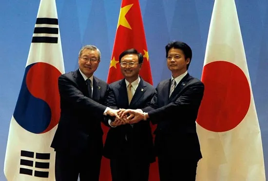 Ba ngoại trưởng Hàn Quốc, Nhật Bản, Trung Quốc hội đàm sau 3 năm đình trệ