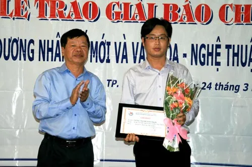 45 tác phẩm đạt giải báo chí viết về nhân tố mới và văn hoá – nghệ thuật 2014