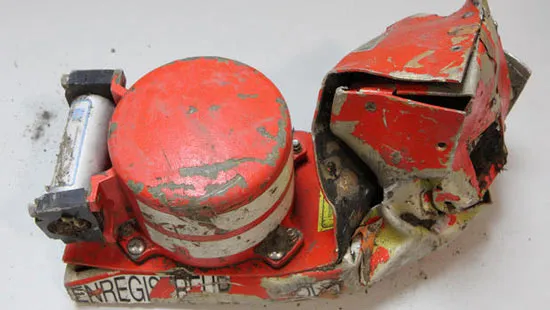 Vụ tai nạn máy bay Germanwings: Một phi công bị khóa trái cửa