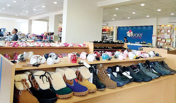 Vượt khó và phát triển